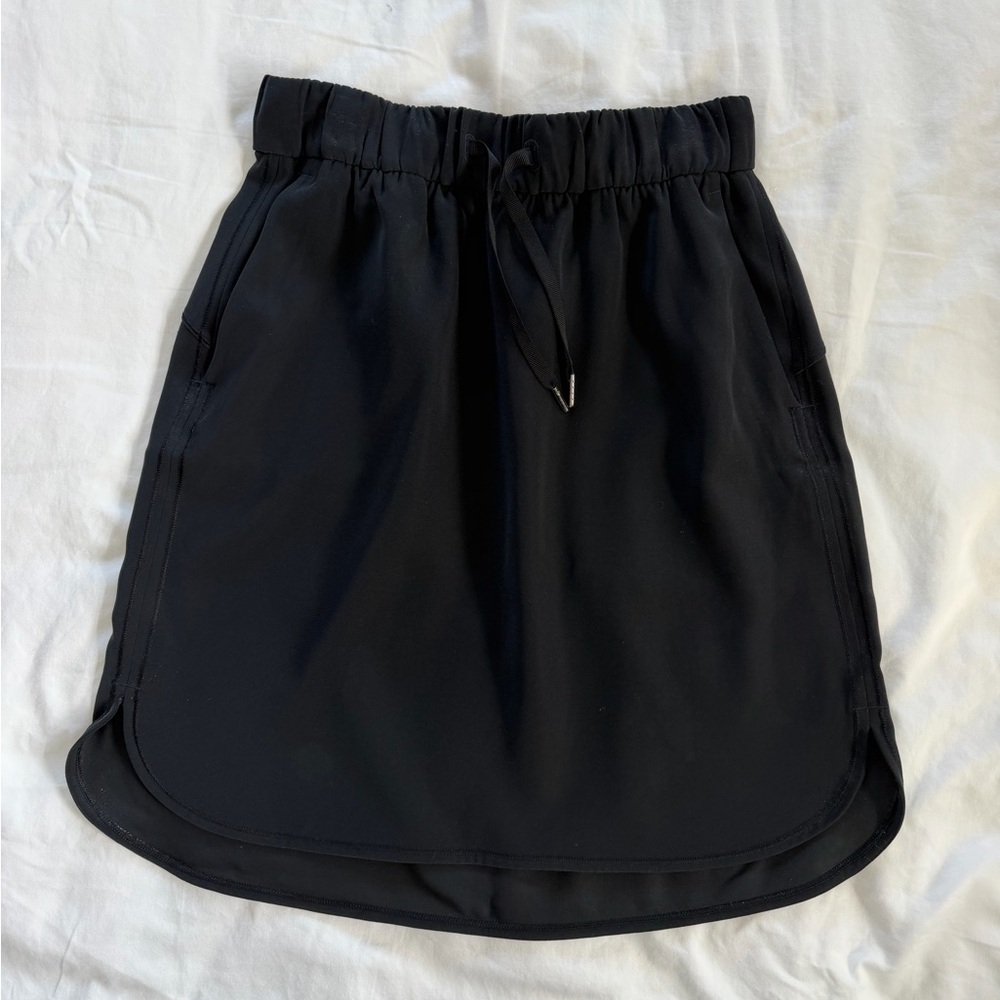 Lululemon Athletica Black Skirt with Drawstring